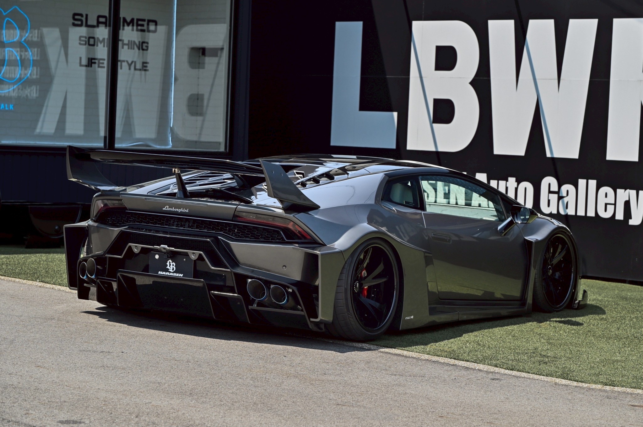 LB-Silhouette WORKS Lamborghini HURACAN7