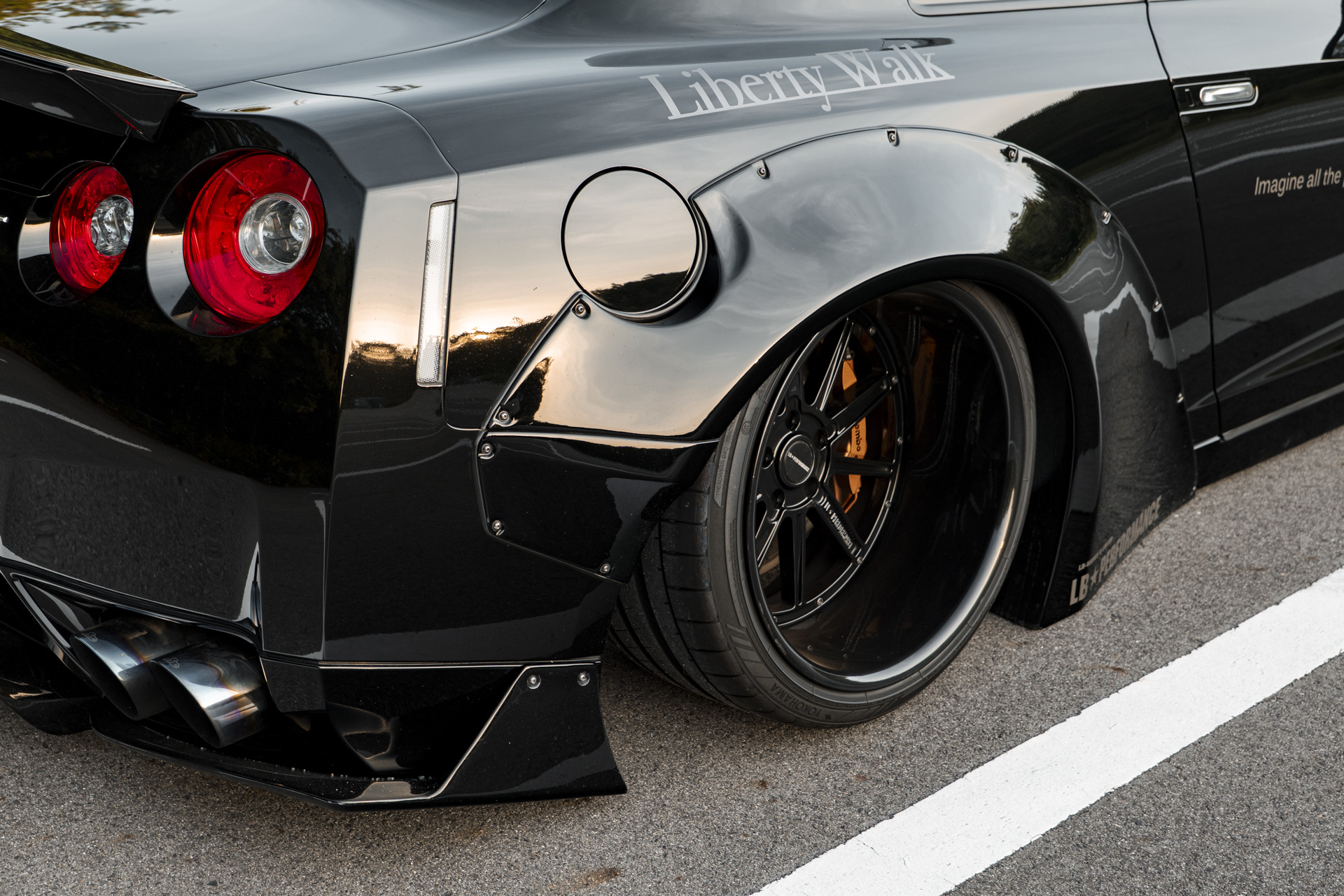 LB-WORKS NISSAN GT-R R35 type 1.045