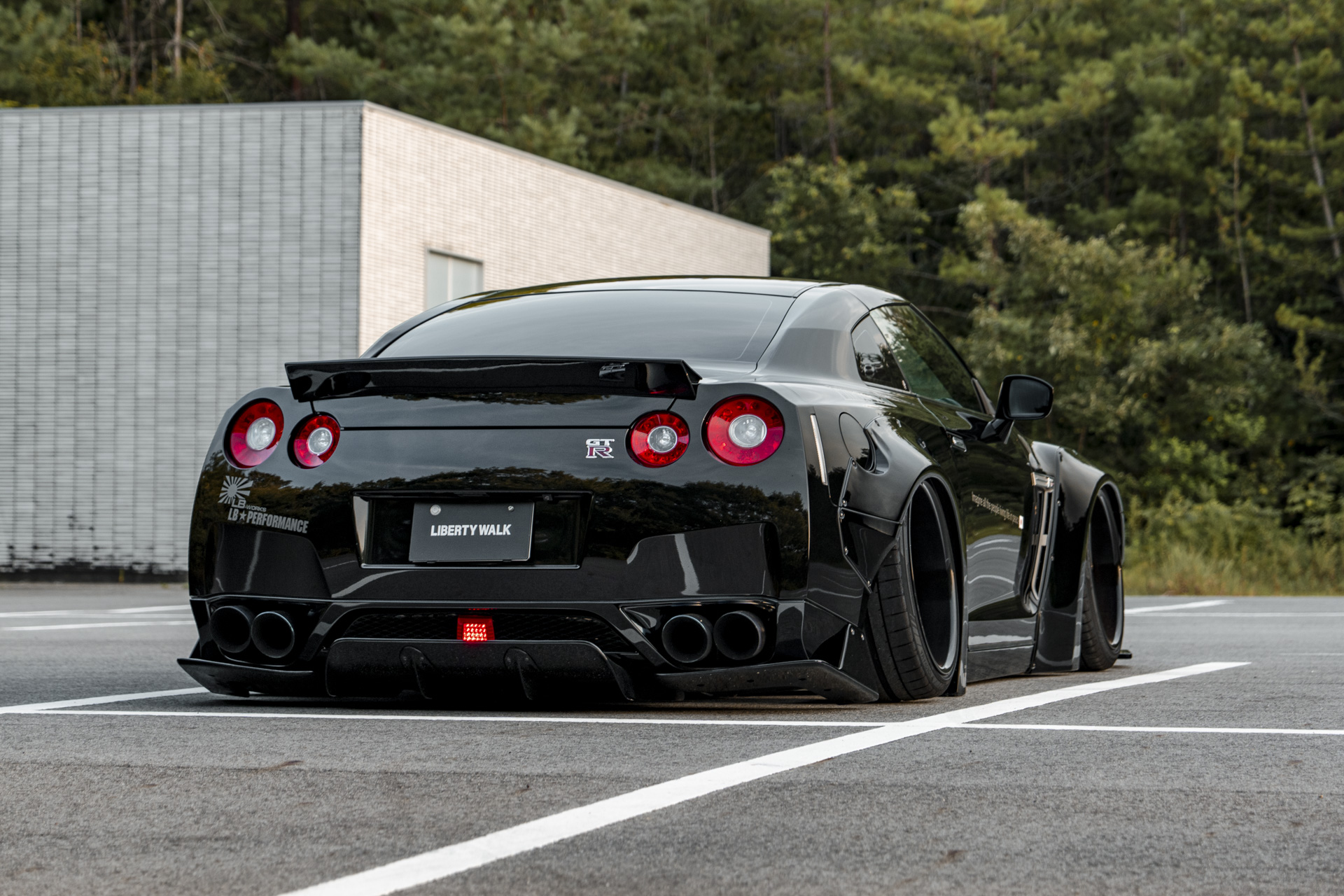 LB-WORKS NISSAN GT-R R35 type 1.068