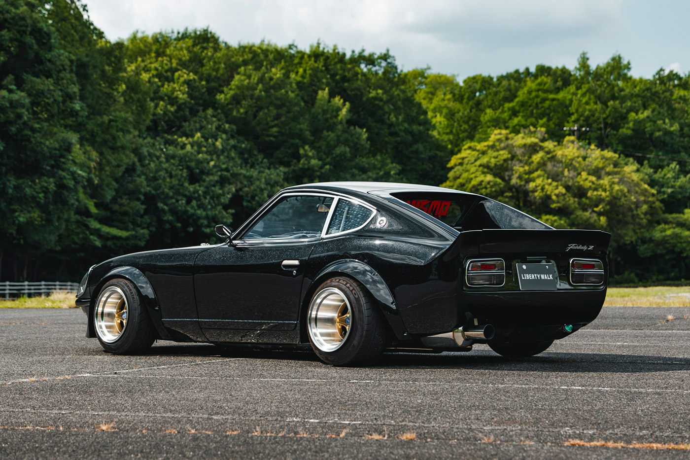 NISSAN-Fairlady-Z68