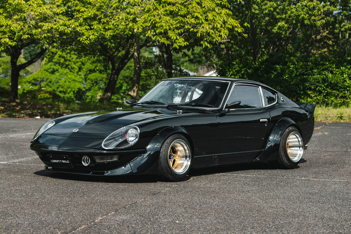 NISSAN-Fairlady-Z70
