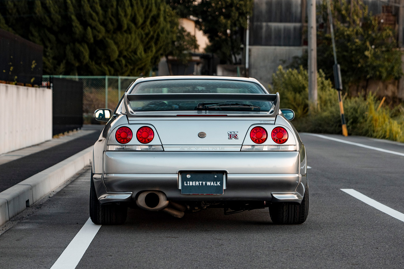 NISSAN-R33-SKYLINE81