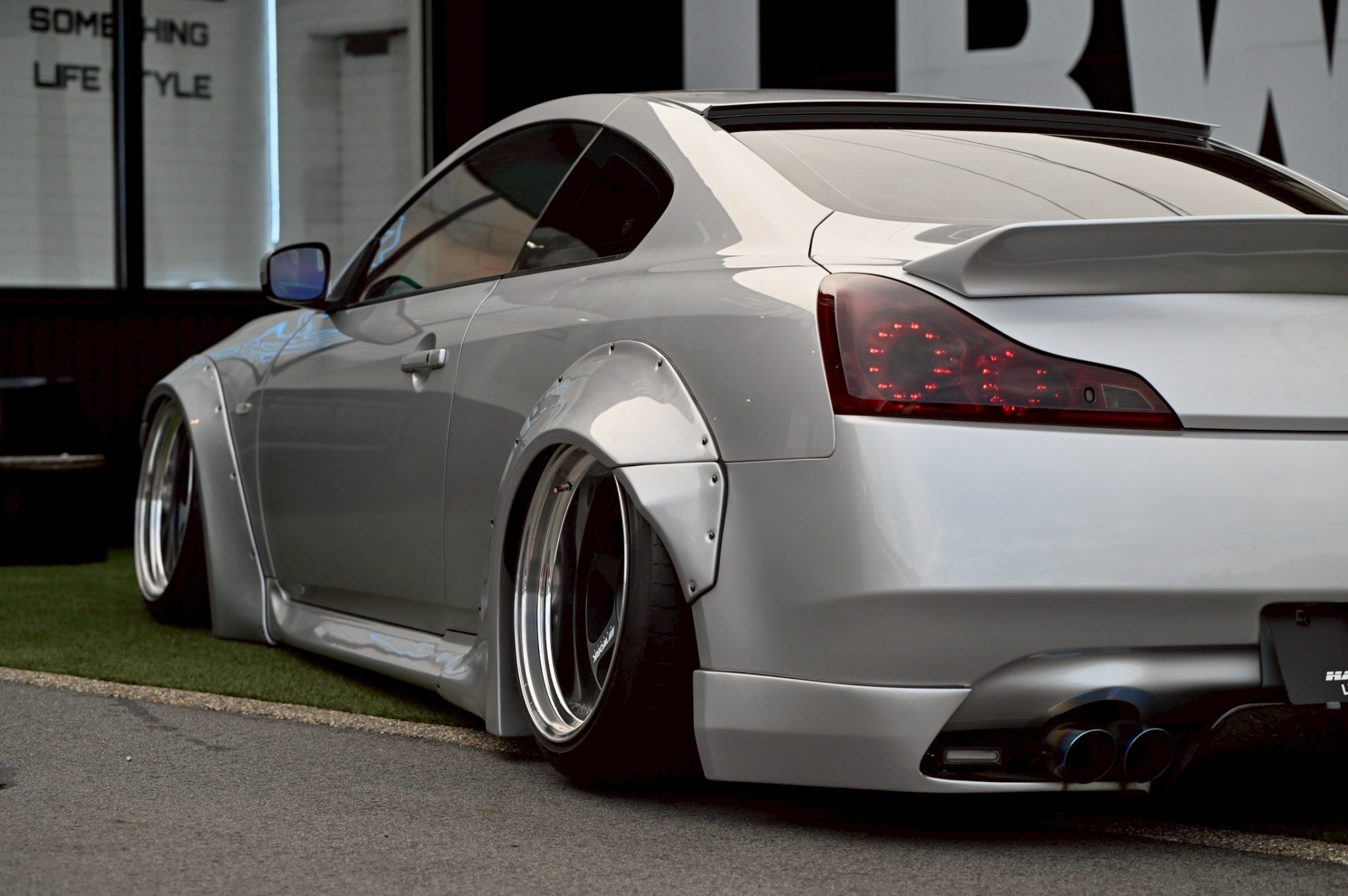 V36 SKYLINE 370GT42