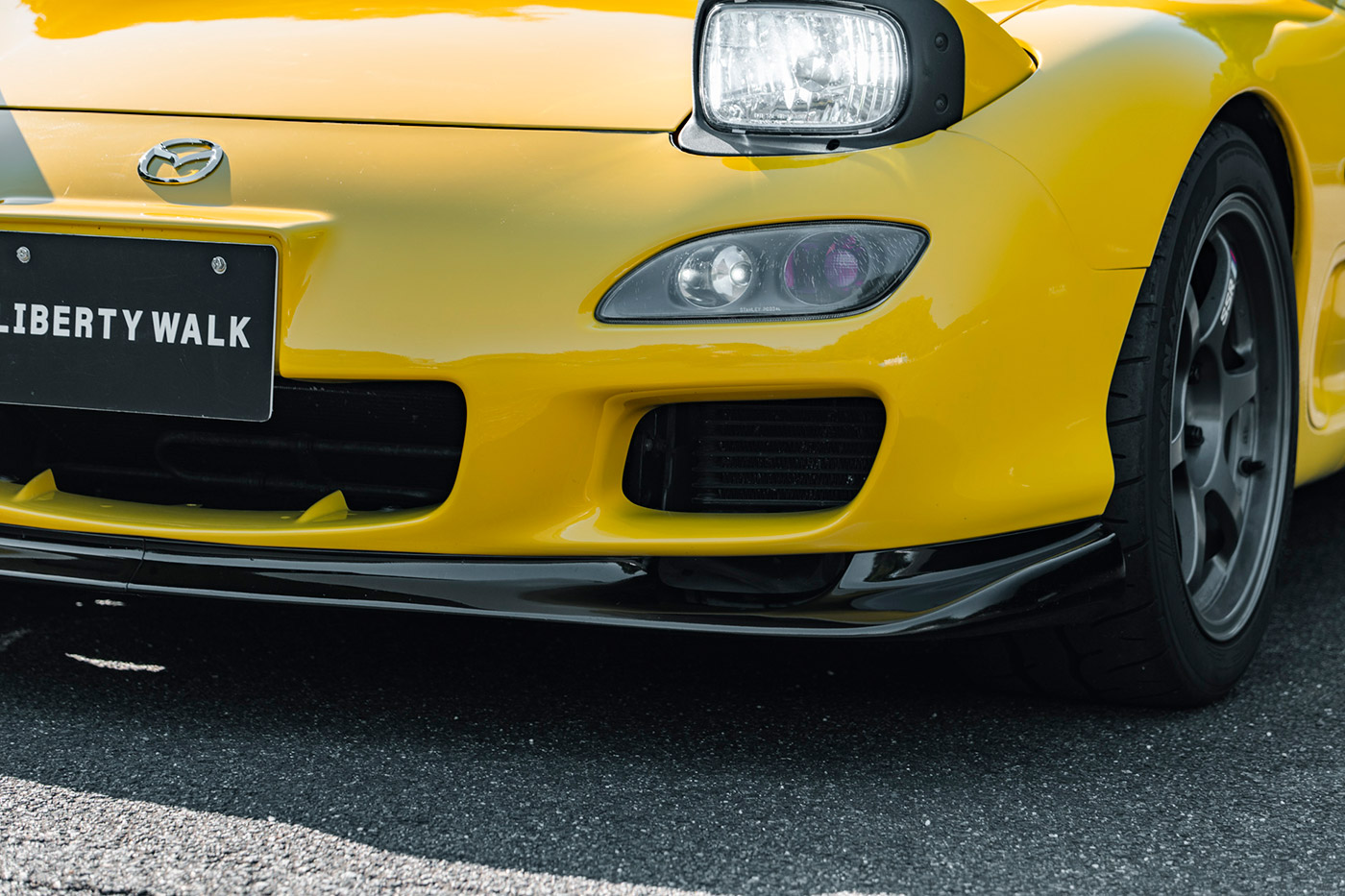 Mazda-RX-7-FD3S14