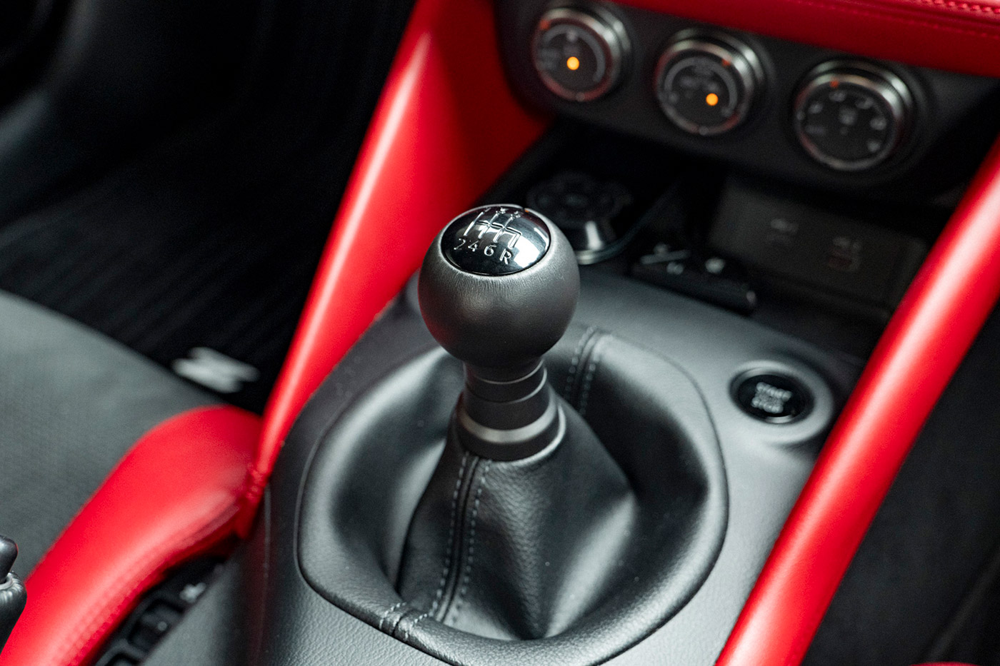 NISSAN-Fairlady-Z-RZ3419
