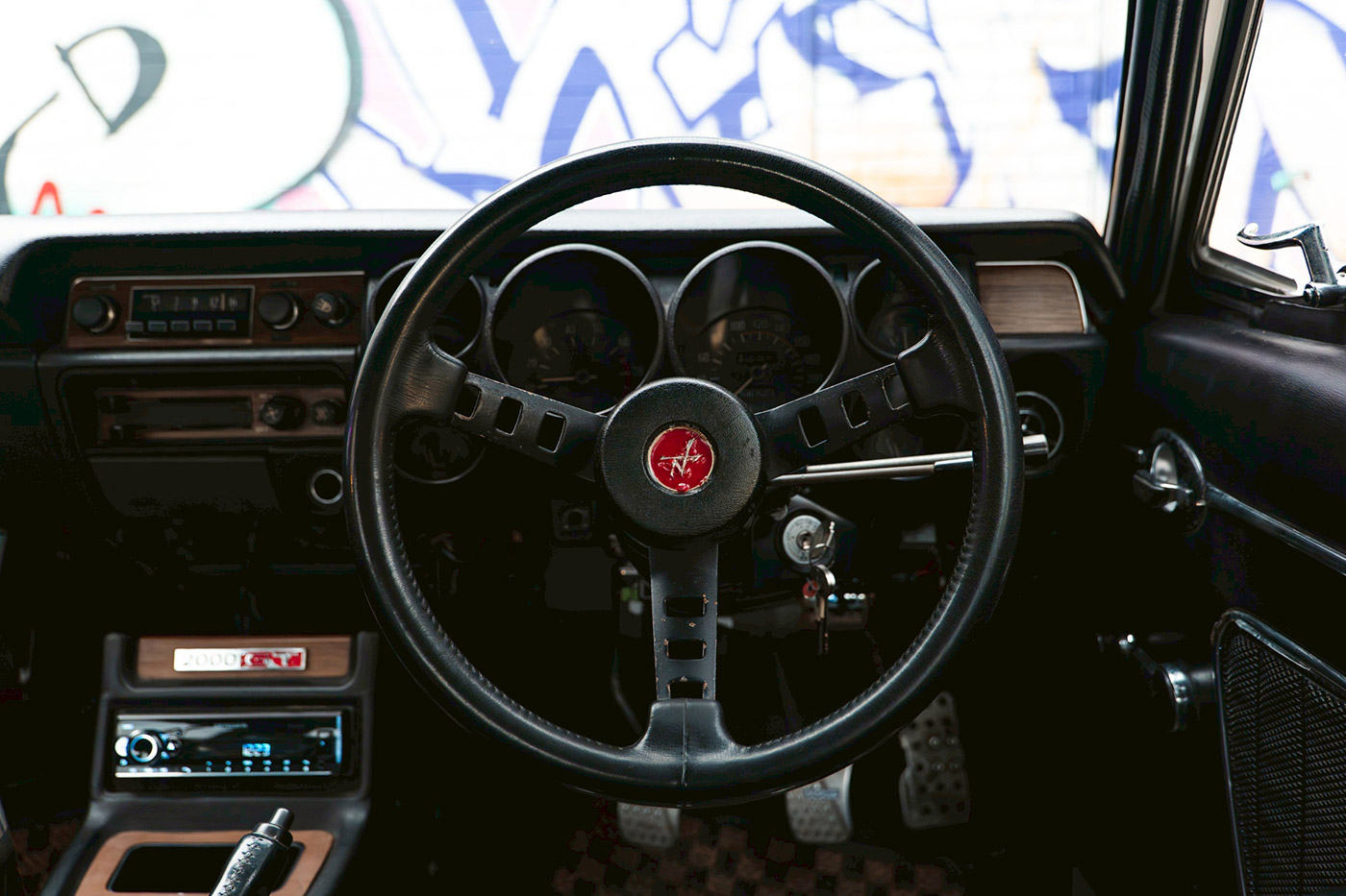 NISSAN-Skyline-2000GT26