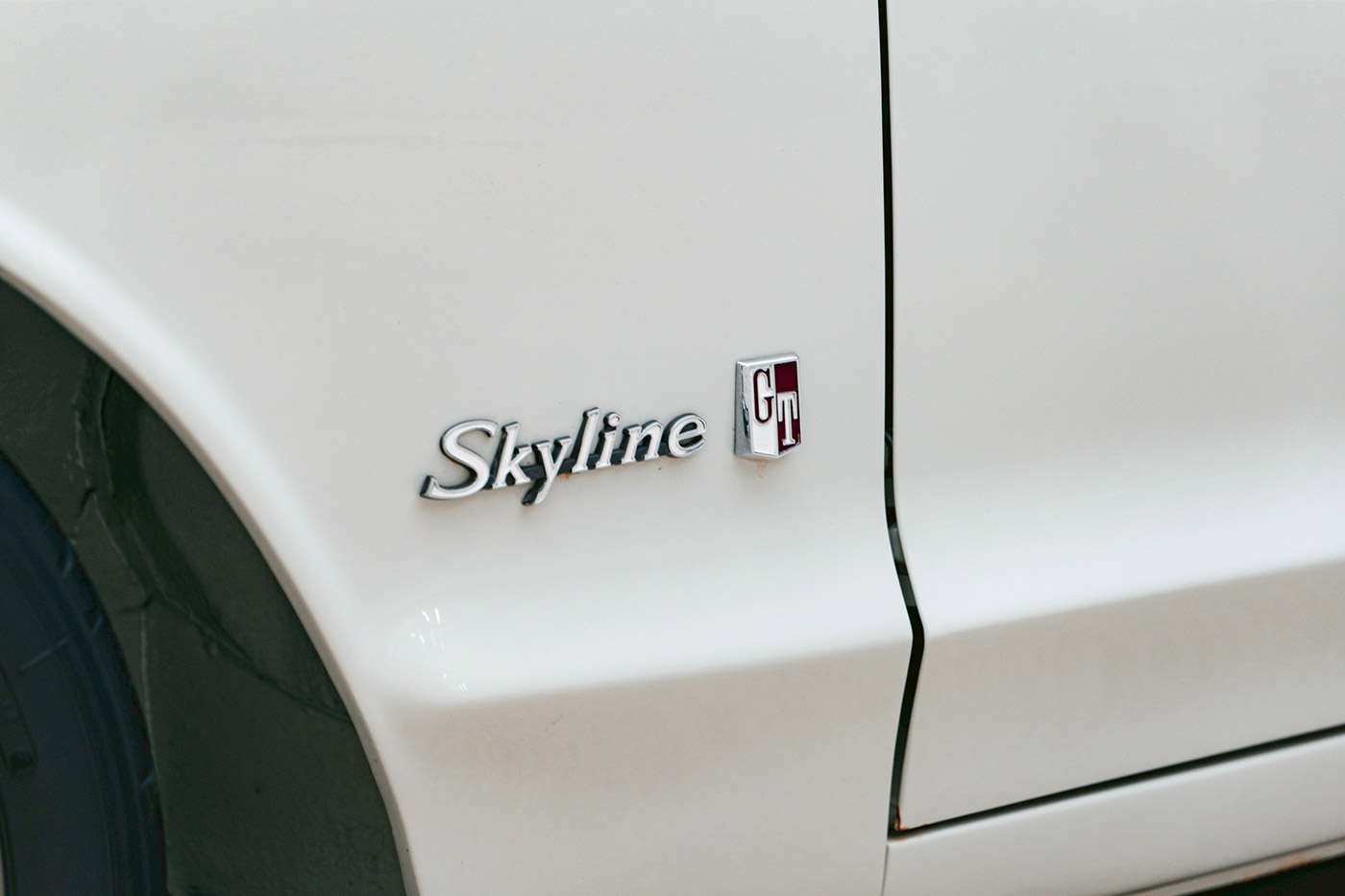 NISSAN-Skyline-2000GT42