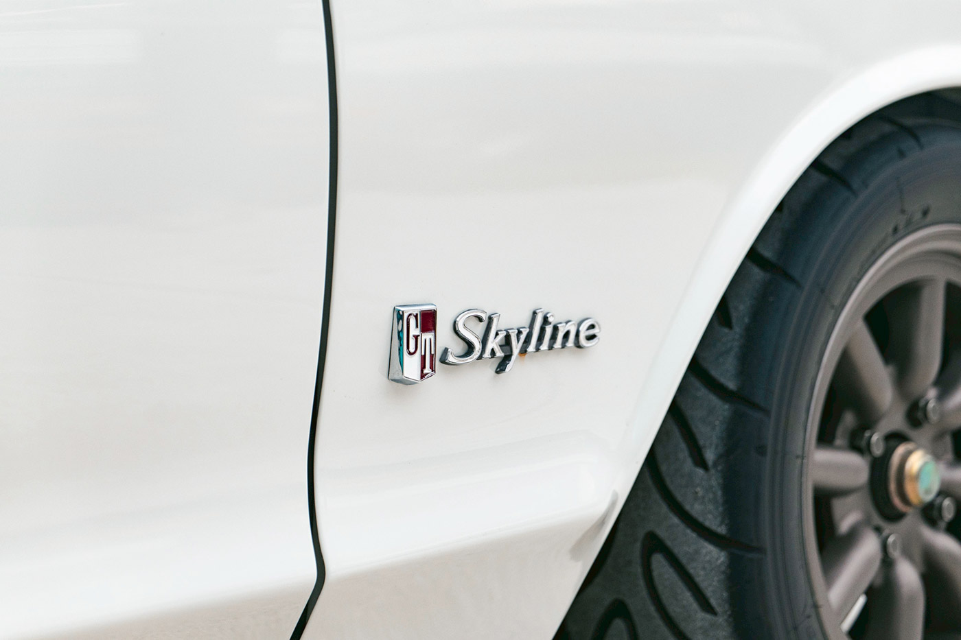 NISSAN-Skyline-2000GT48