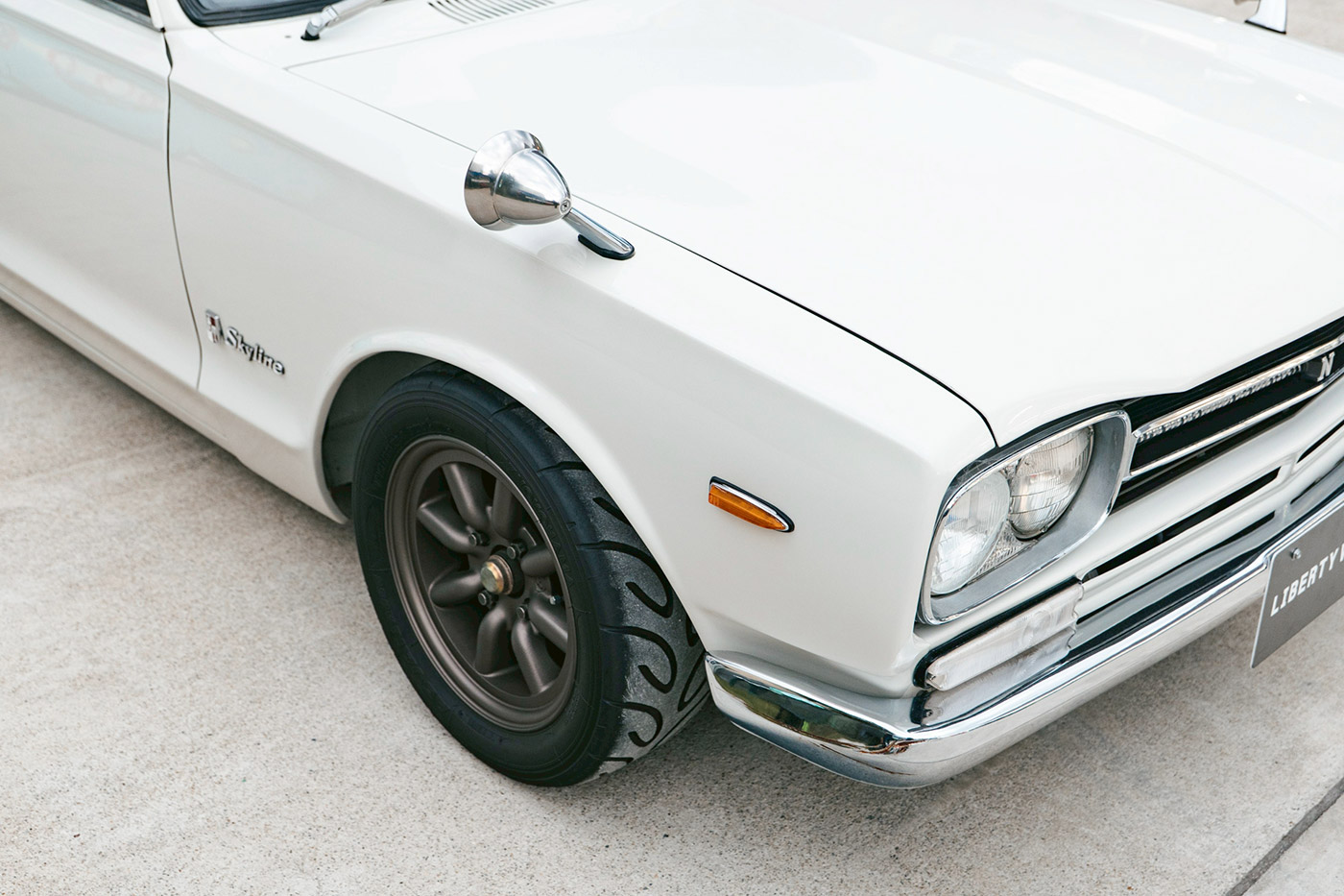 NISSAN-Skyline-2000GT54