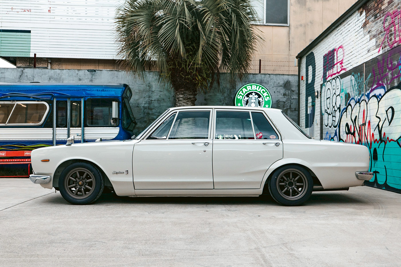 NISSAN-Skyline-2000GT66