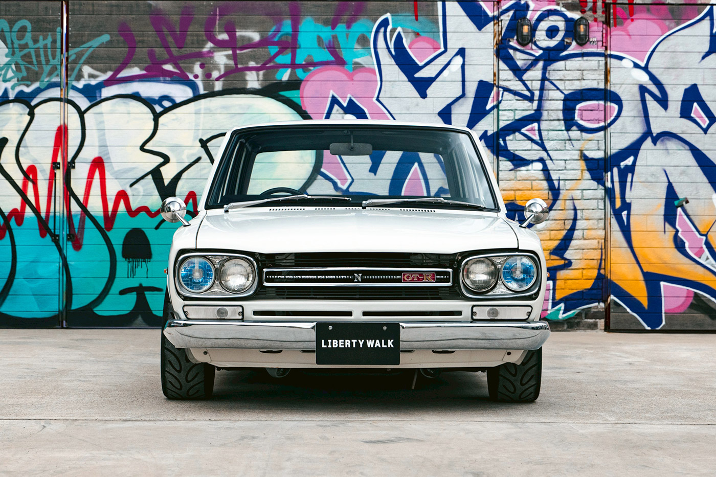 NISSAN-Skyline-2000GT68