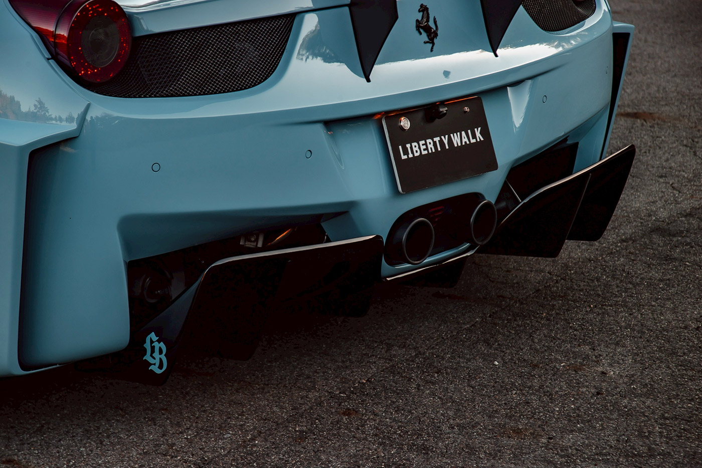 LB-Silhouette--Ferrari45800031