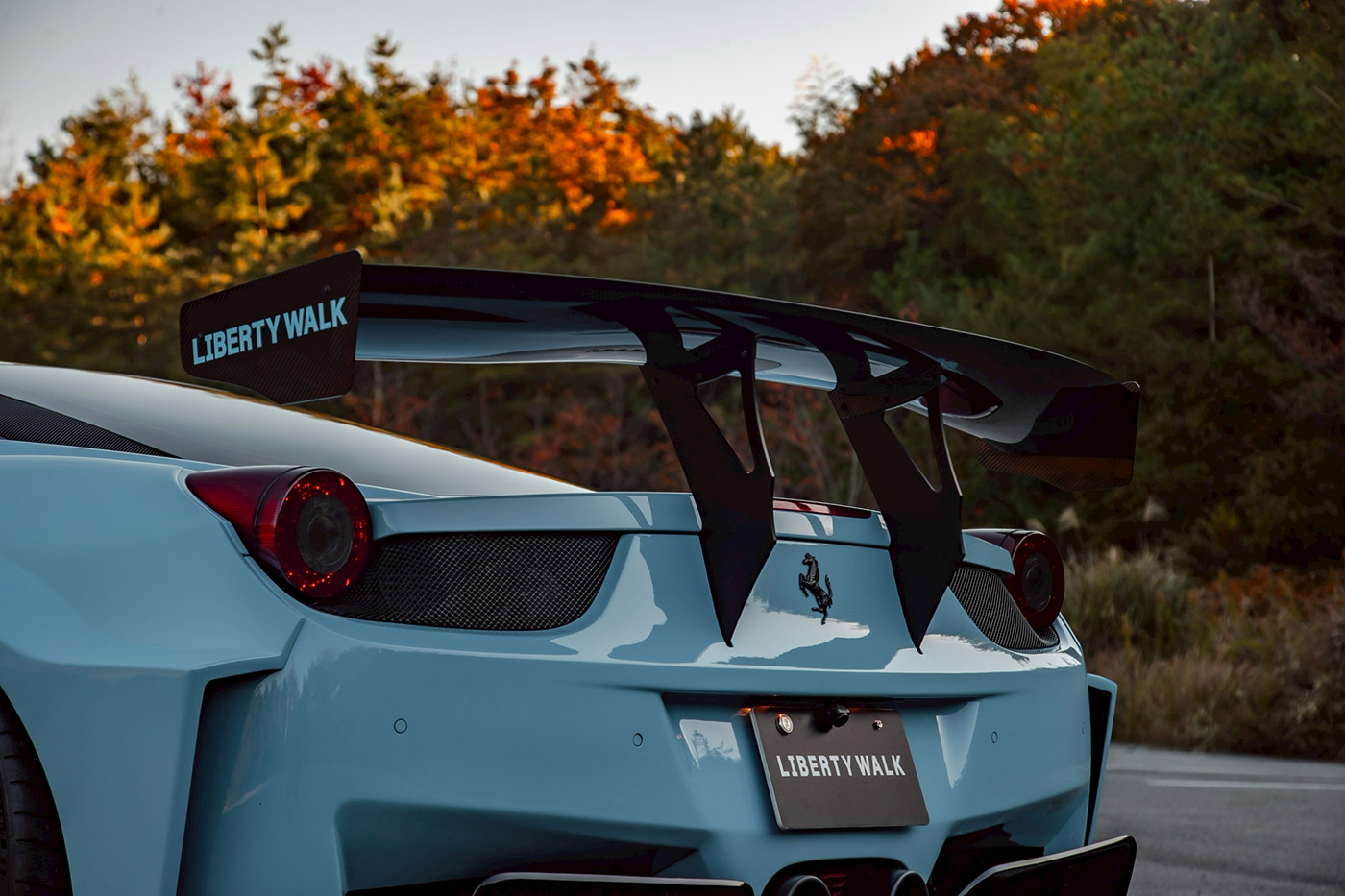LB-Silhouette--Ferrari45800033