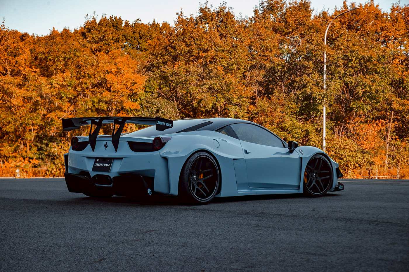 LB-Silhouette--Ferrari45800048
