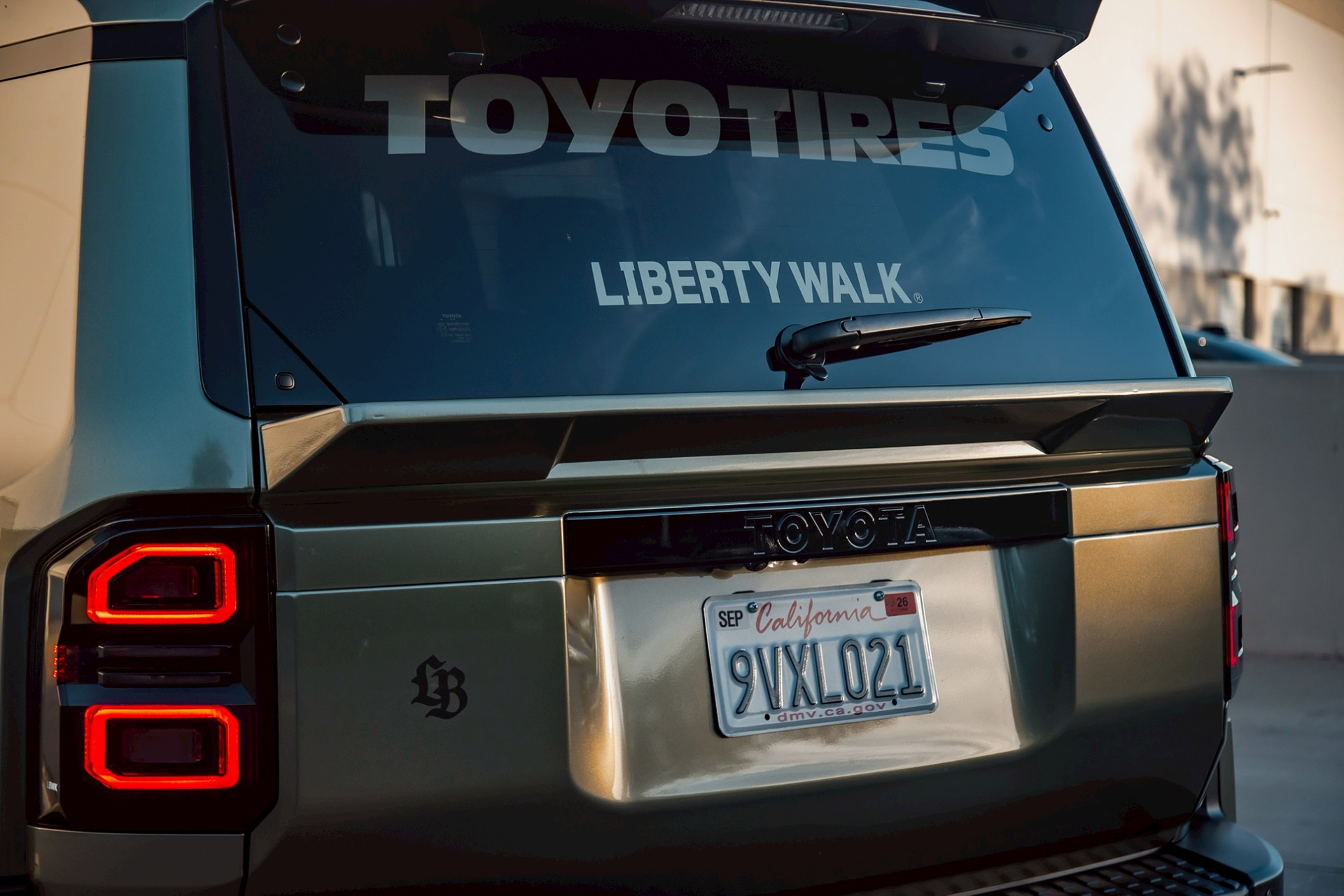 LB-WORKS TOYOTA LAND CRUISER 25000015