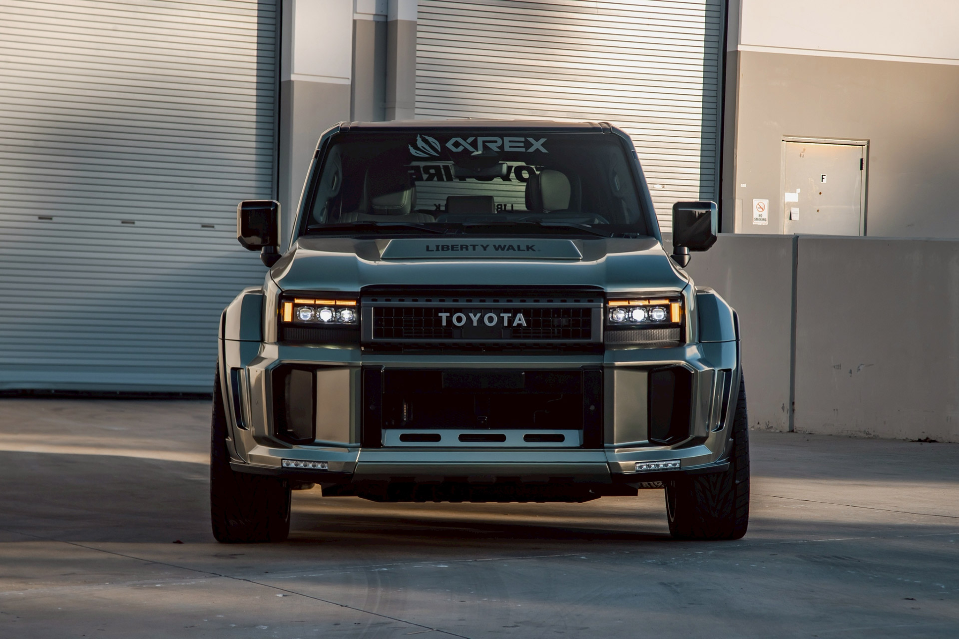 LB-WORKS TOYOTA LAND CRUISER 25000025