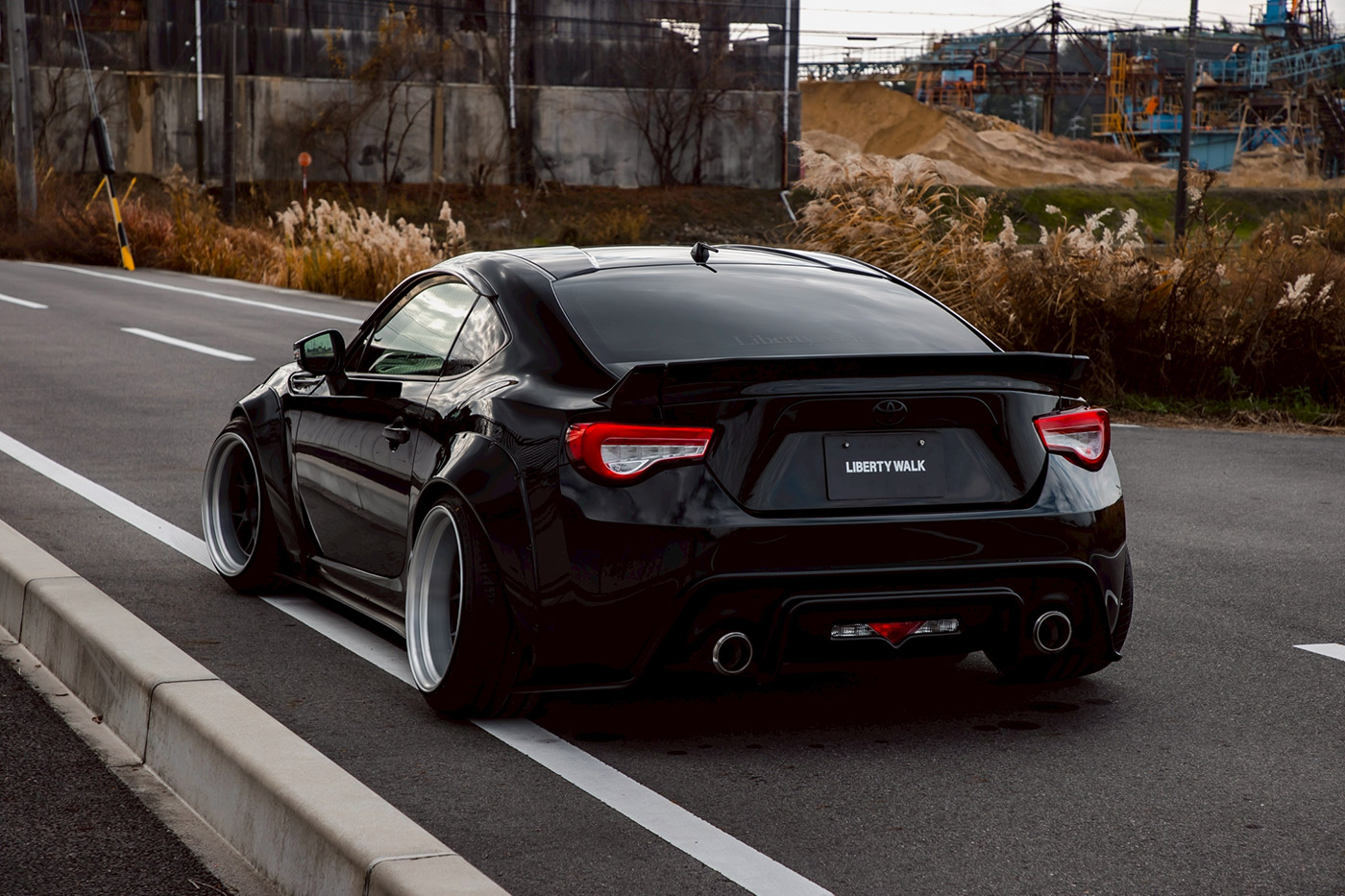 toyota-86-black00017
