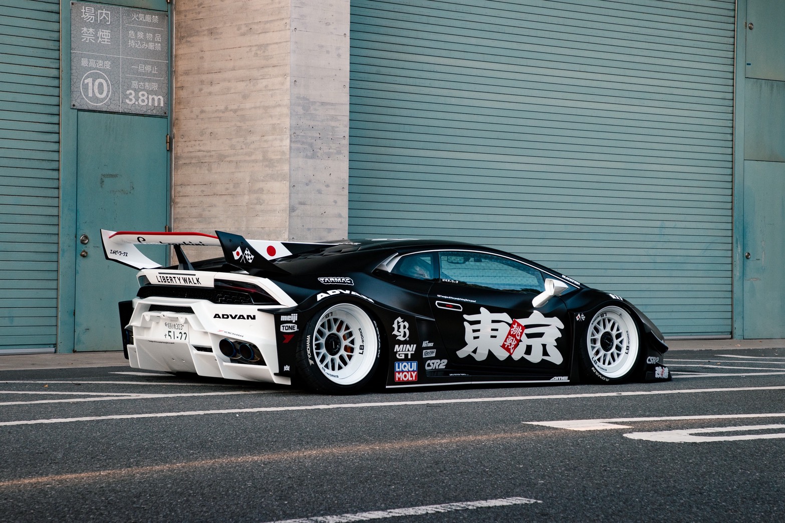 LB-Silhouette WORKS Lamborghini HURACAN GT00029