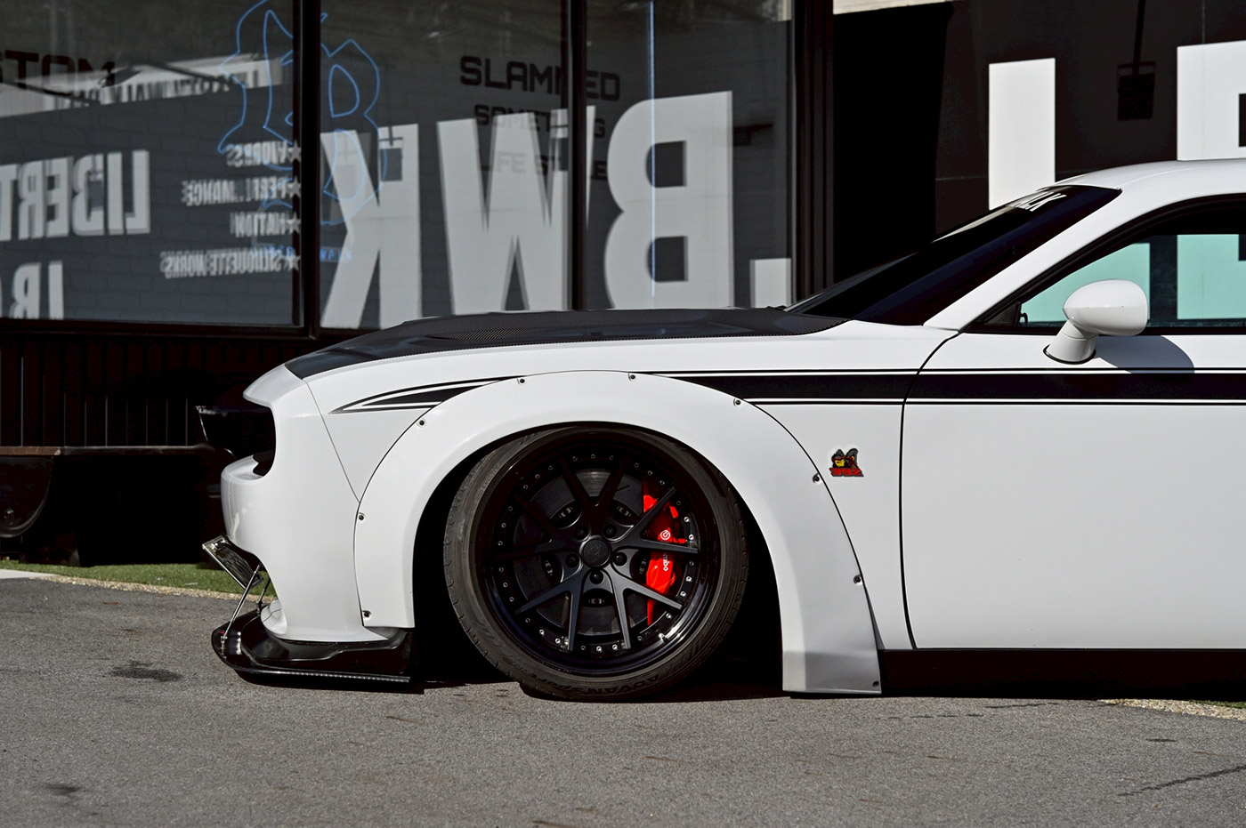 LB-WORKS-DODGE-Challenger00029