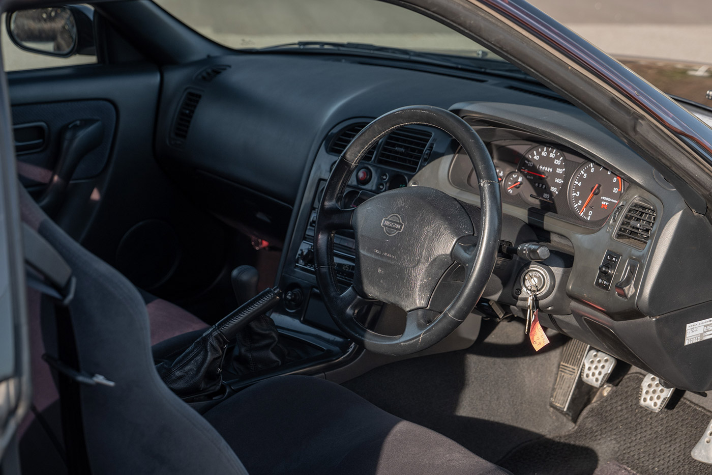 Nissan-Skyline-GTR3300033