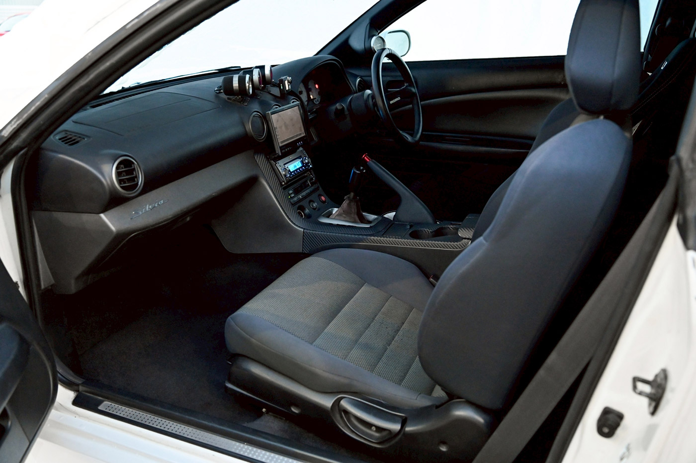 SIlvia-s1500020
