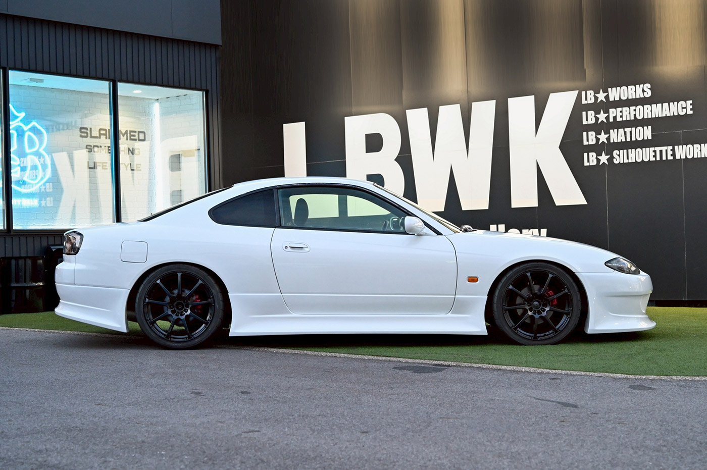 SIlvia-s1500051