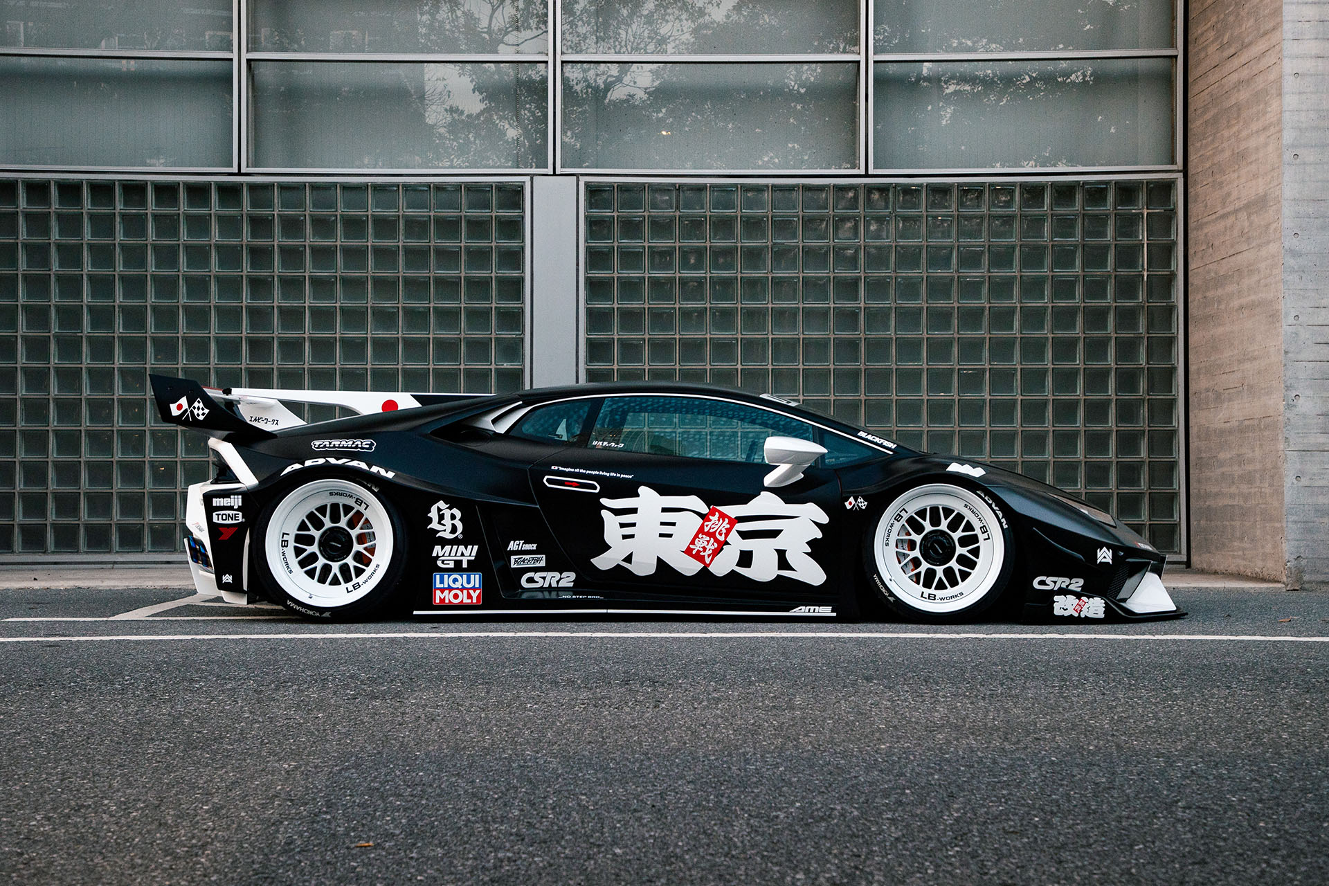 LB-Silhouette WORKS Lamborghini HURACAN GT00001
