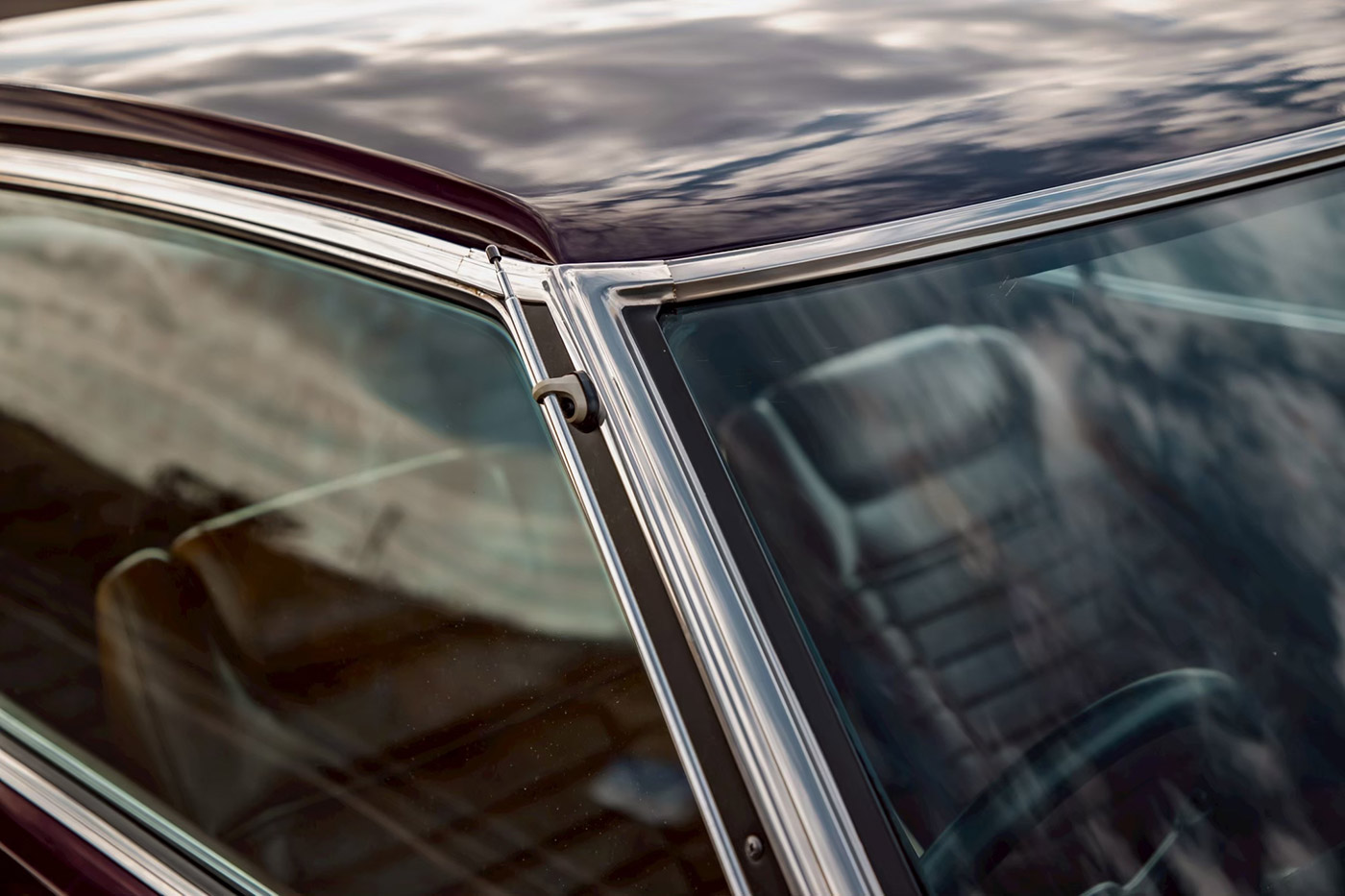Nissan-Laurel-SGX00035