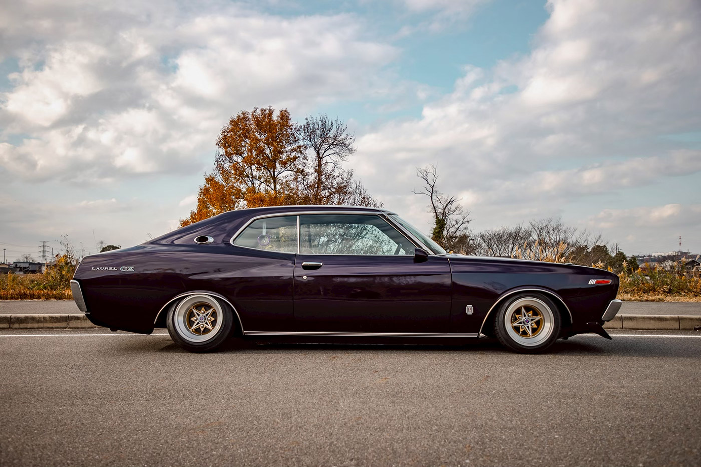 Nissan-Laurel-SGX00047