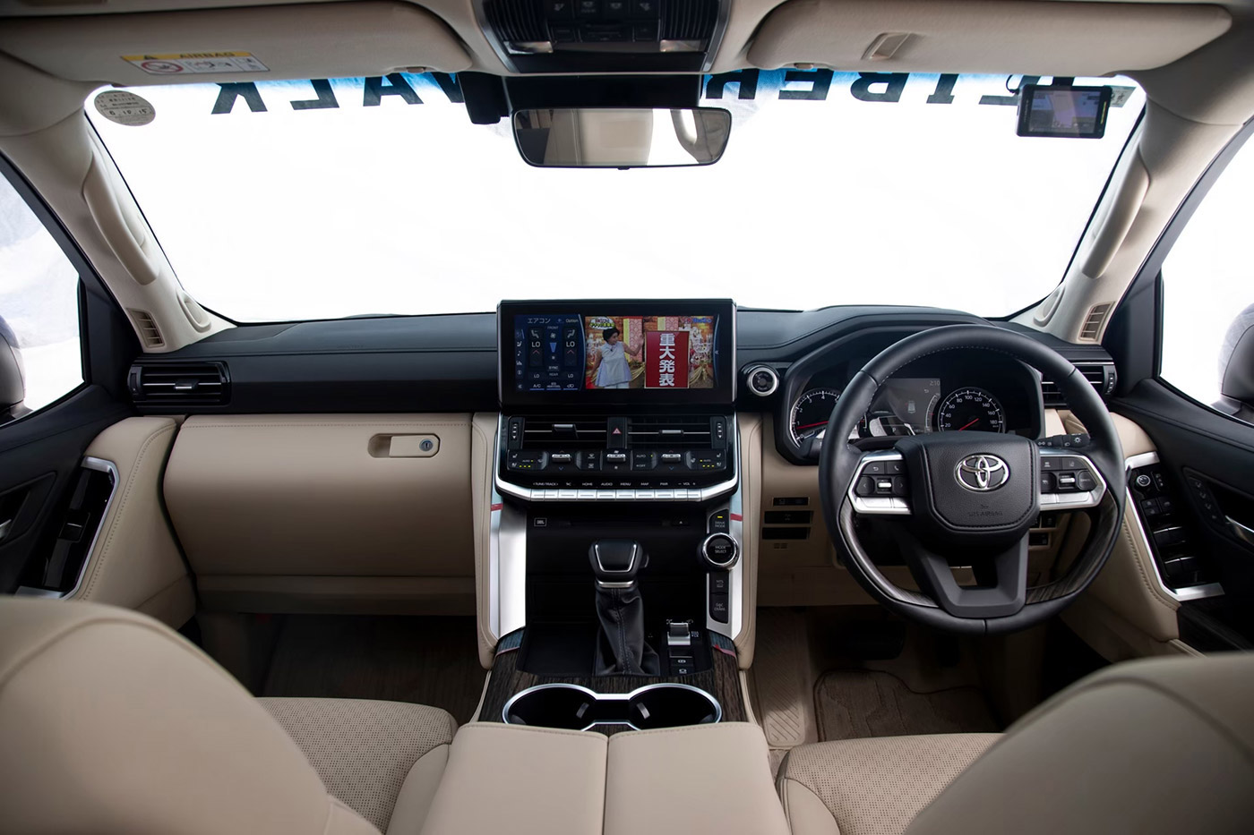 LB-WORKS-TOYOTA-LAND-CRUISER-30000024