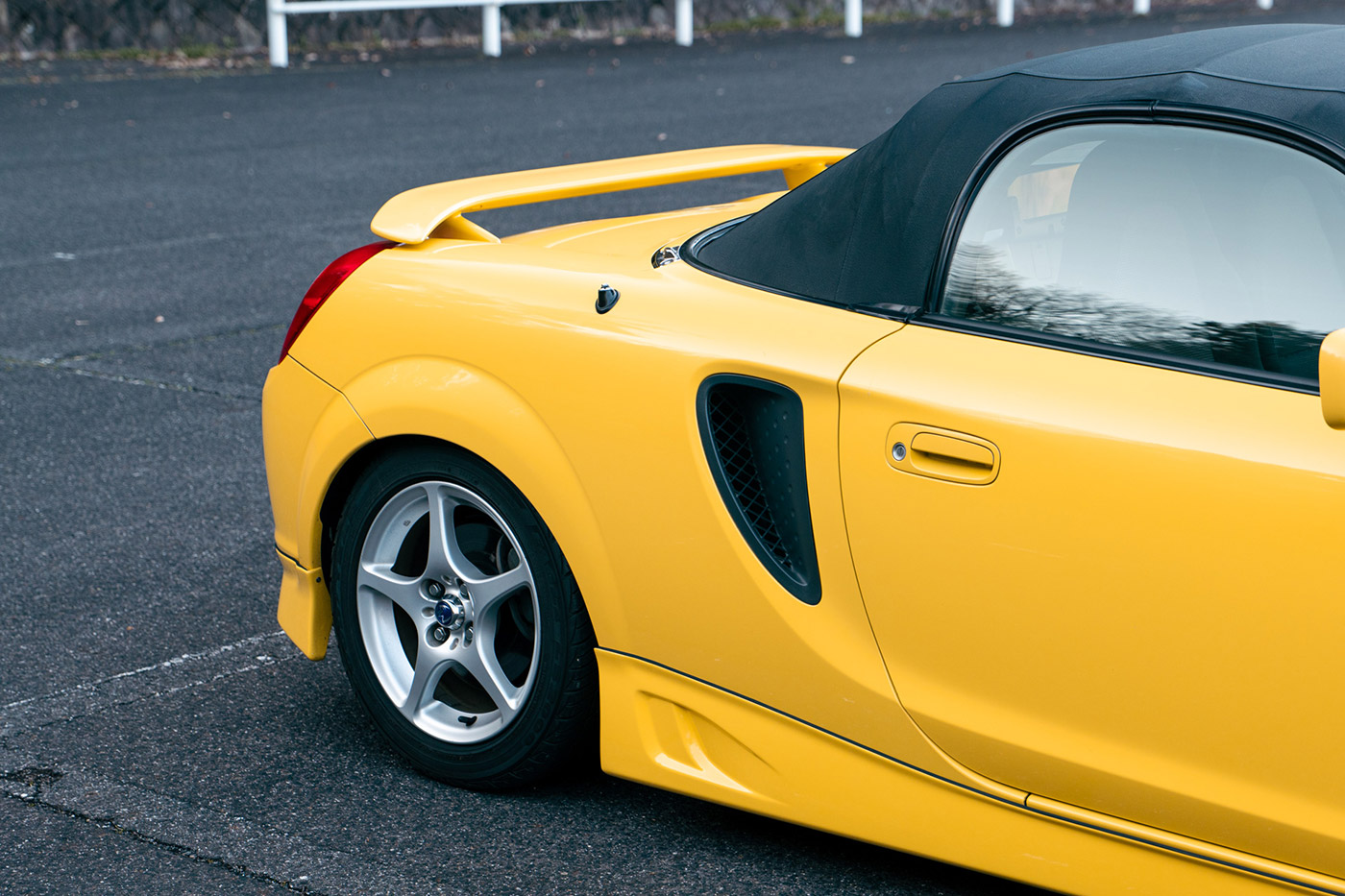 TOYOTA-MR-S00019