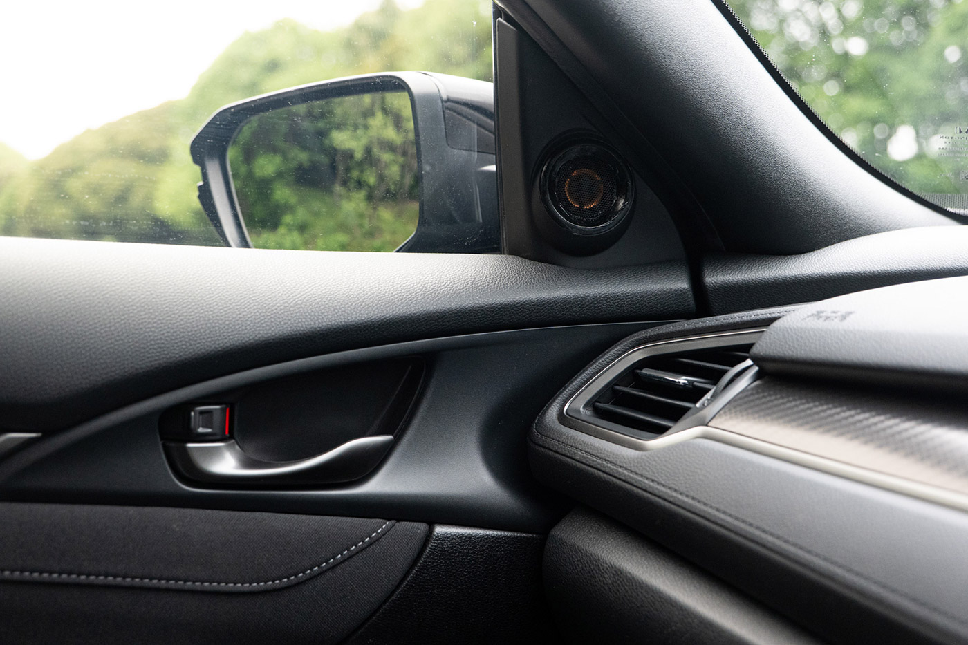 HONDA-CIVIC-FK700055