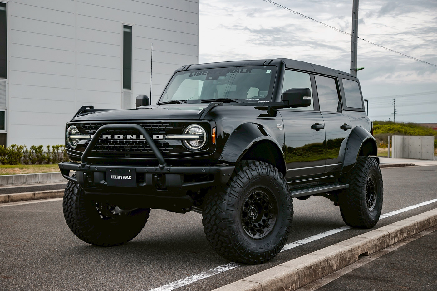 LB-WORKS-Ford-Bronco-Full-Complete00005