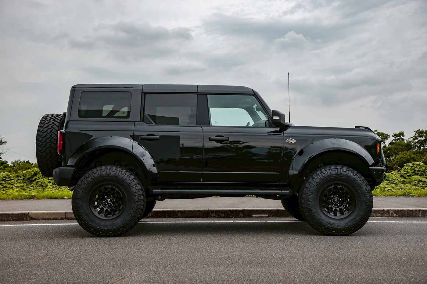 LB-WORKS-Ford-Bronco-Full-Complete00010