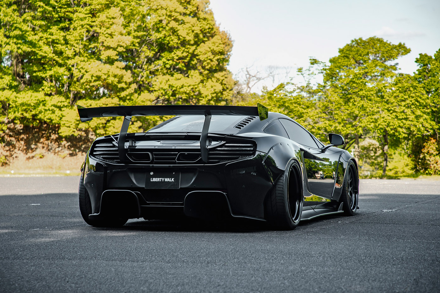 LB-WORKS-Mclaren-MP4-12c00050