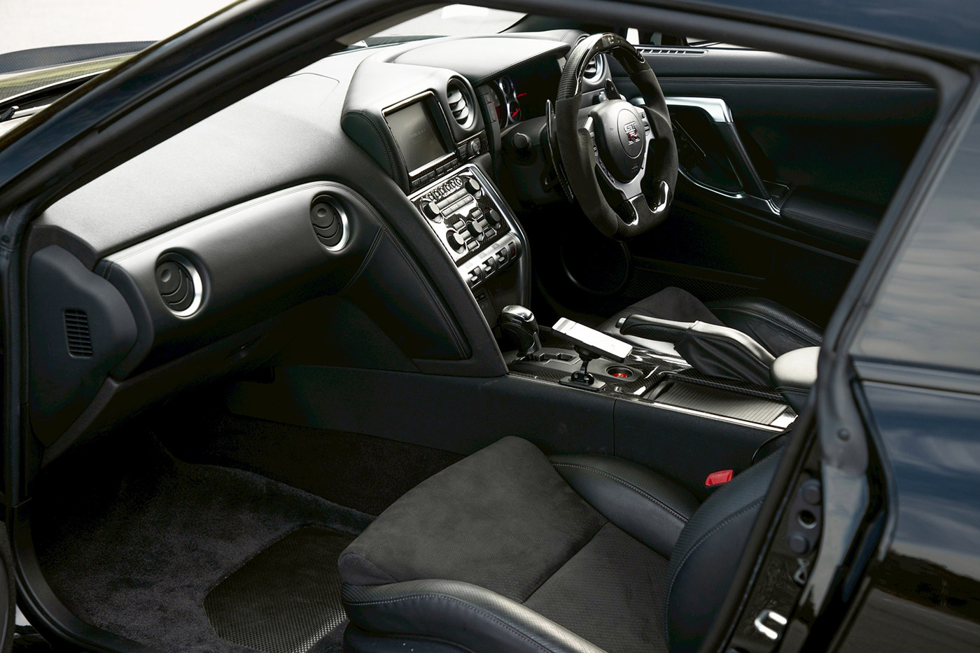 LB-WORKS-NISSAN-35GT-RR-Type2.000033