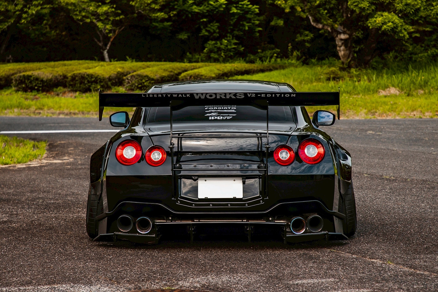 LB-WORKS-NISSAN-35GT-RR-Type2.000052
