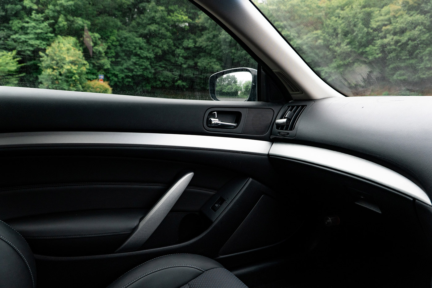 LB-WORKS-NISSAN-V36-SKYLINE00047
