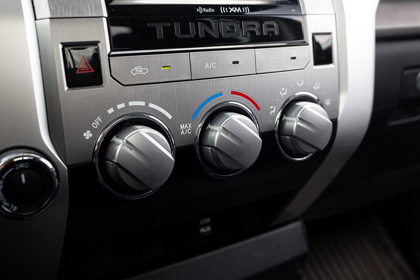 TOYOTA-TUNDRA00060