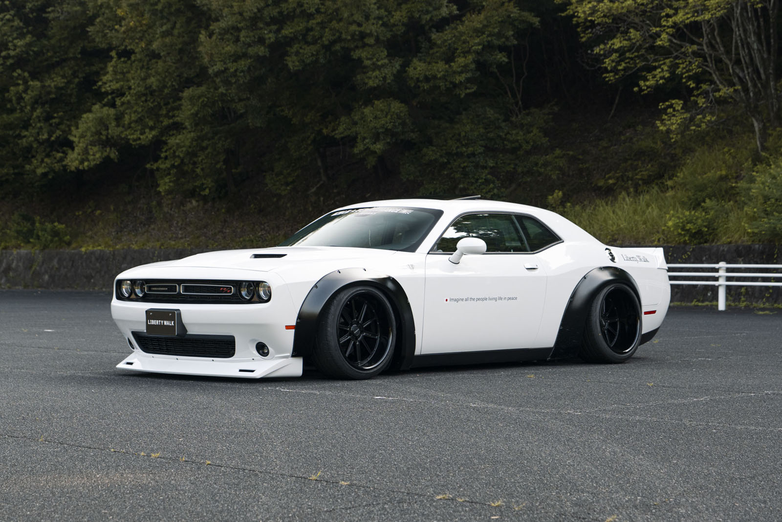 LB-WORKS DODGE challenger00024