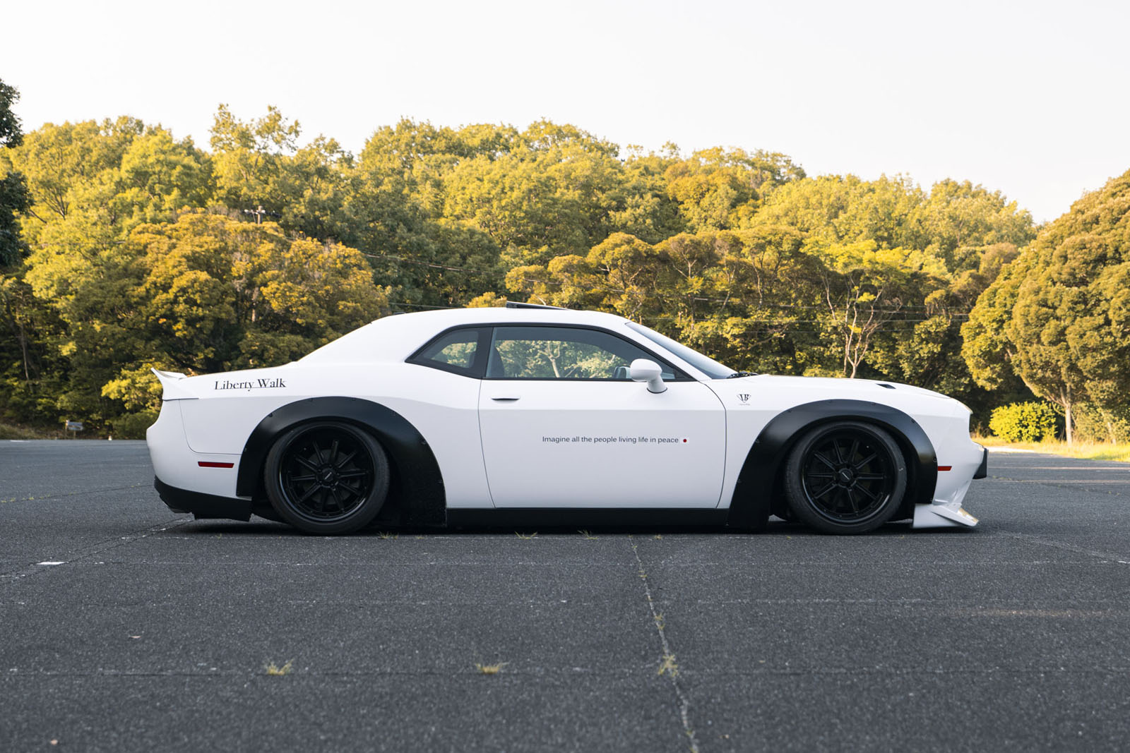 LB-WORKS DODGE challenger00030