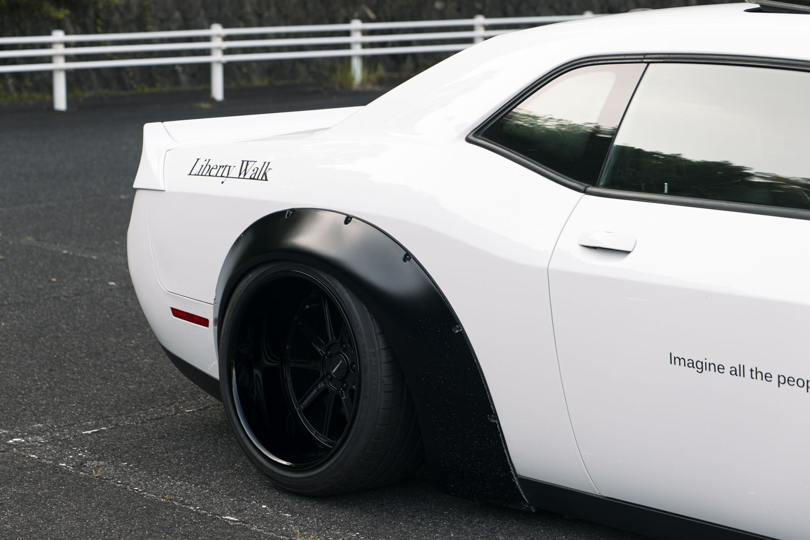 LB-WORKS DODGE challenger00042