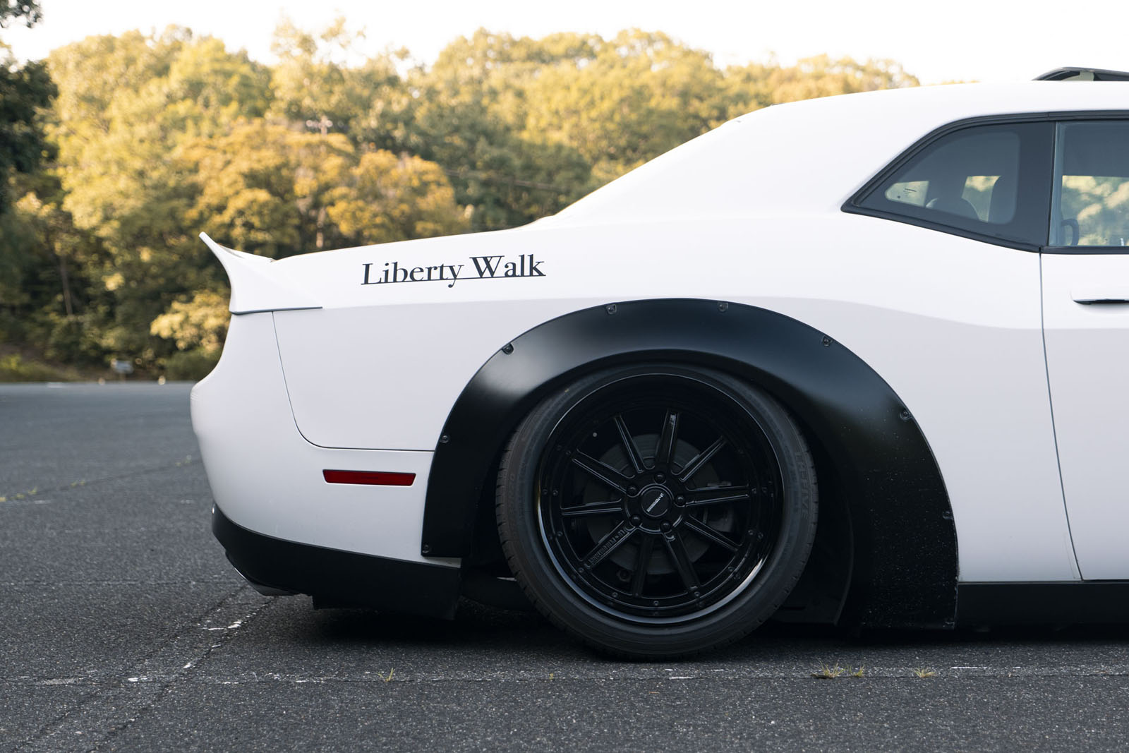 LB-WORKS DODGE challenger00043