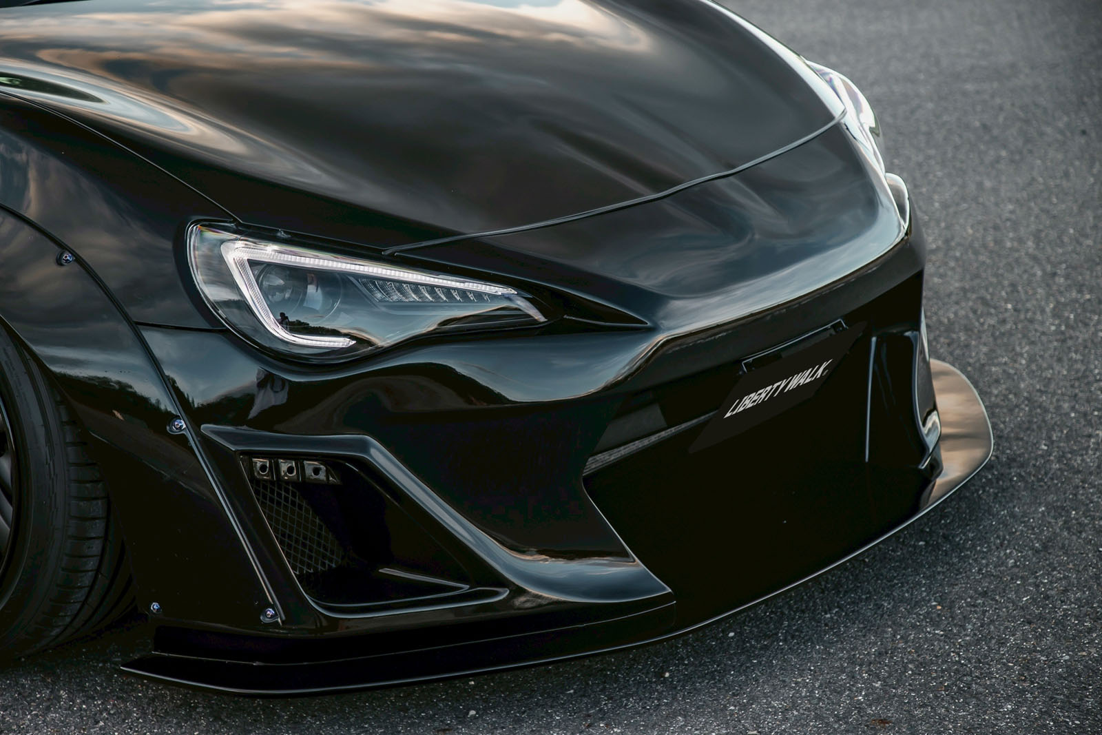 LB-WORKS TOYOTA 8600038