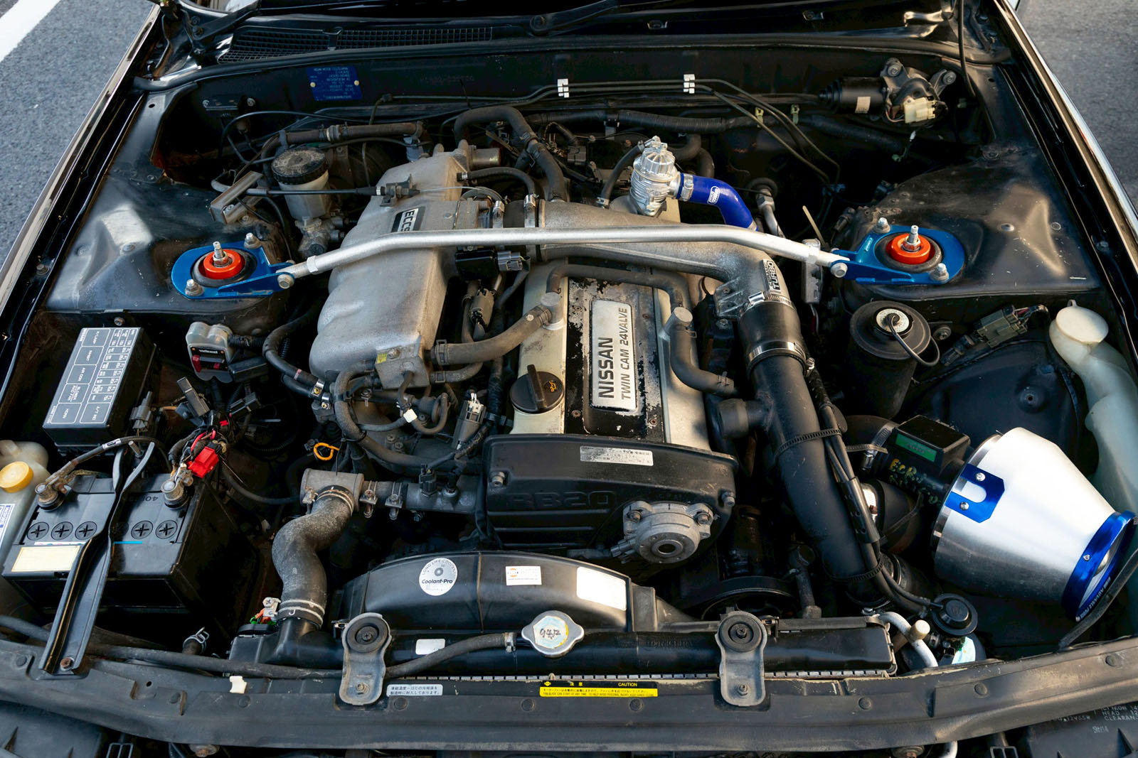 NISSAN SKYLINE HCR3200032
