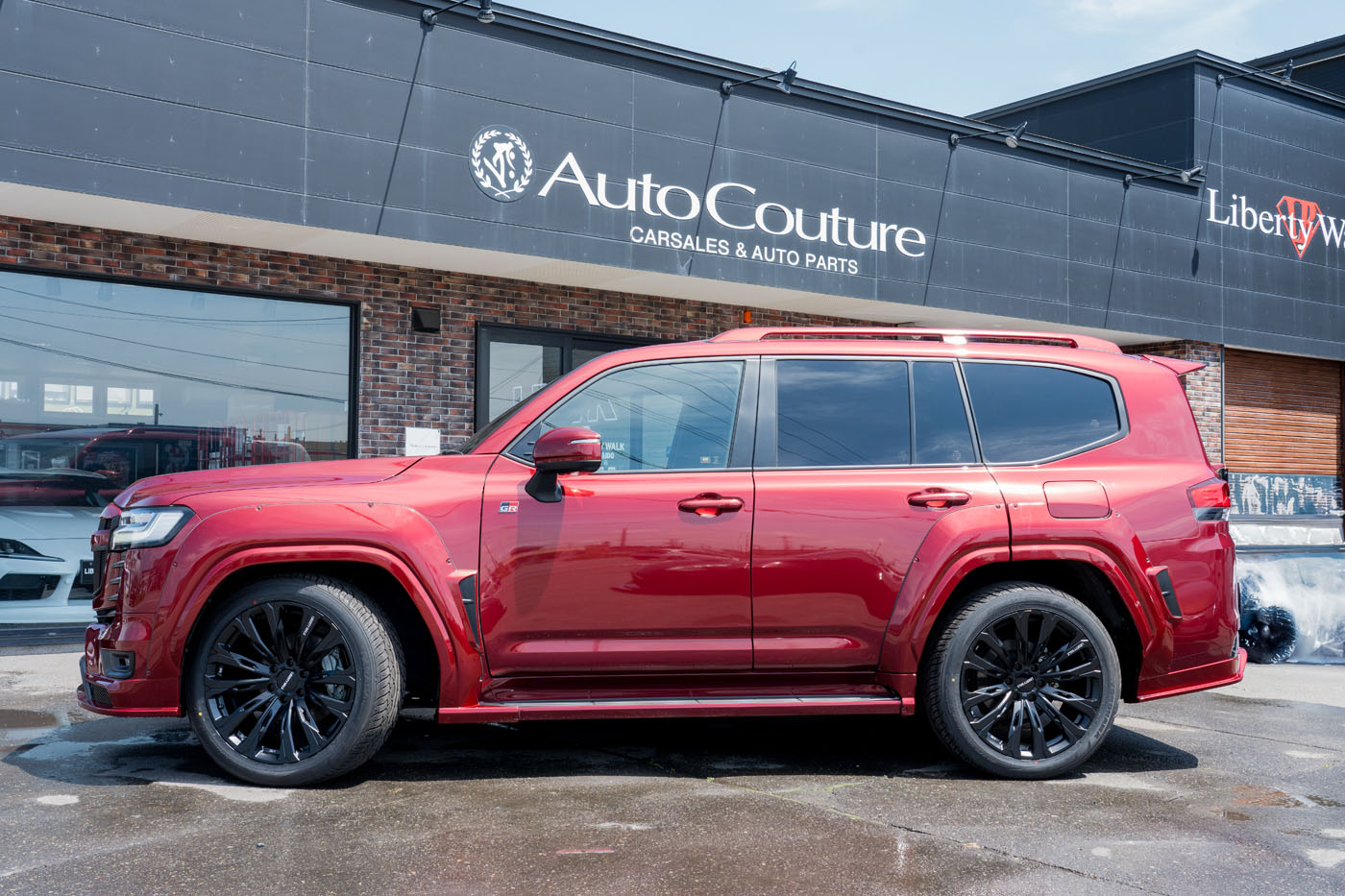 toyota-land-cruiser-30000020