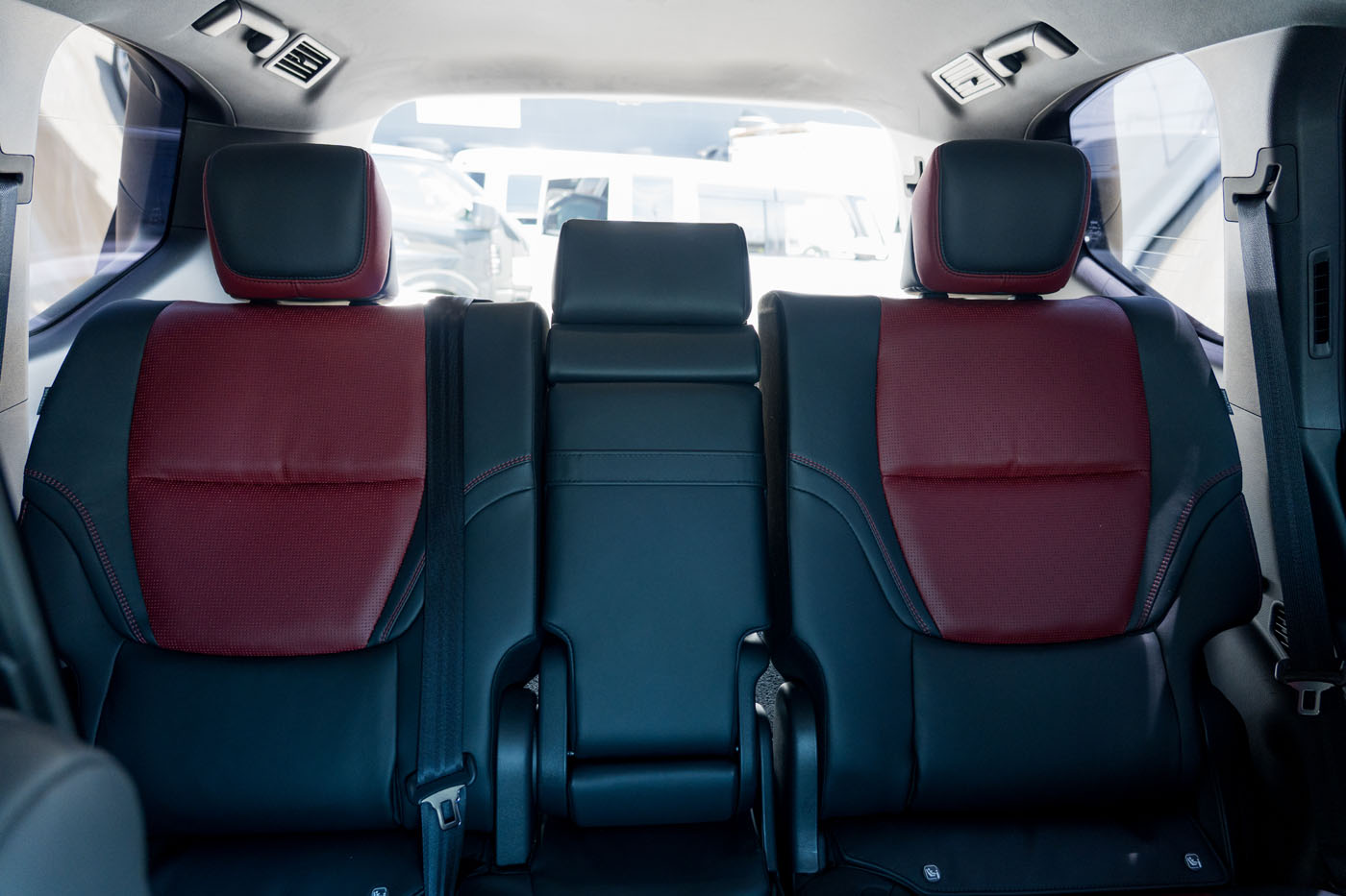 toyota-land-cruiser-30000026