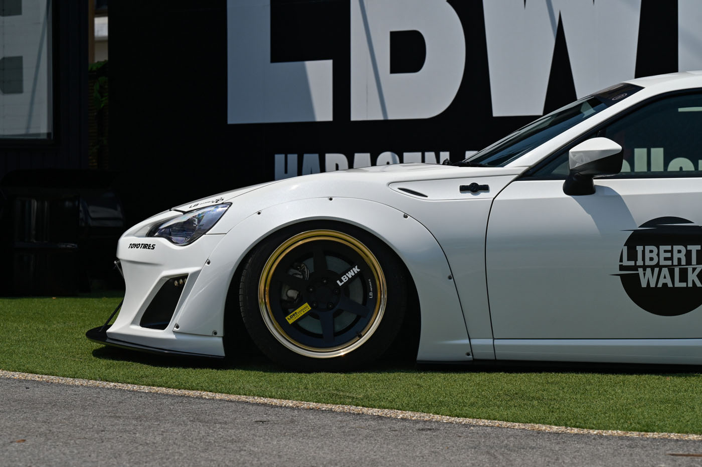 LB-WORKS TOYOTA 8600037