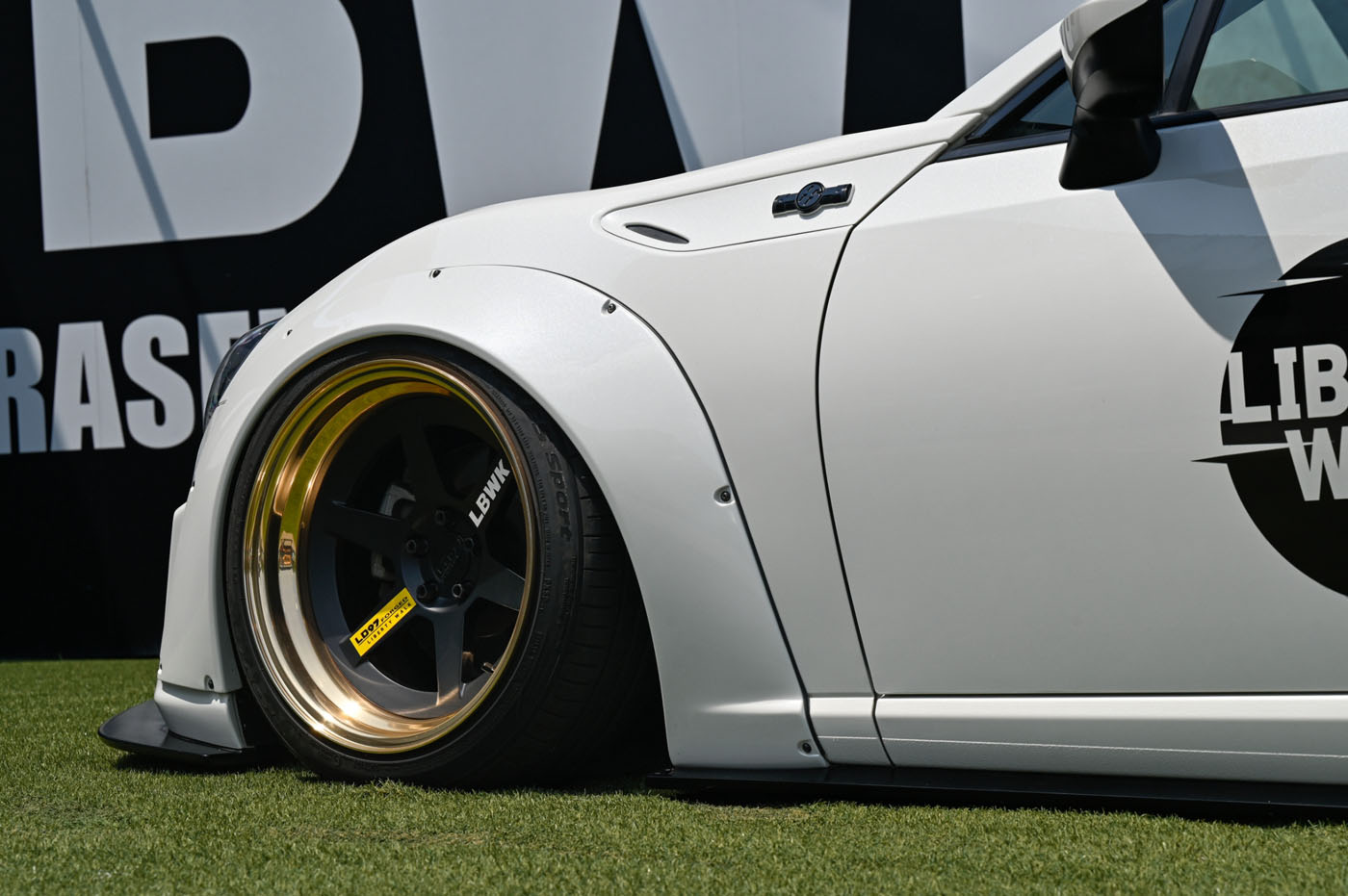 LB-WORKS TOYOTA 8600038