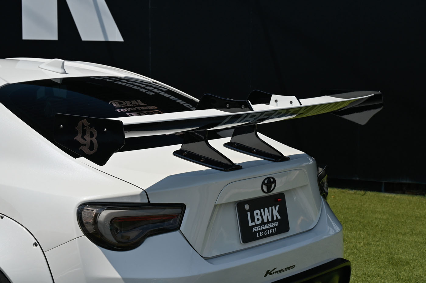 LB-WORKS TOYOTA 8600041